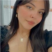 Estudiante universitaria ofrece clases de matemáticas a domicilio